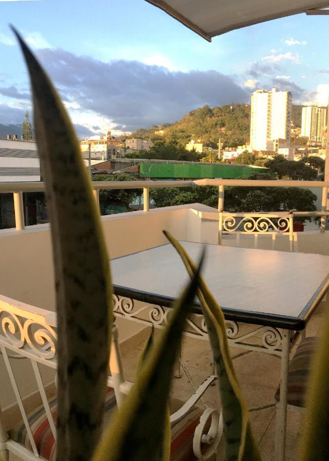 Hotel Riviera Plaza Bucaramanga Kültér fotó