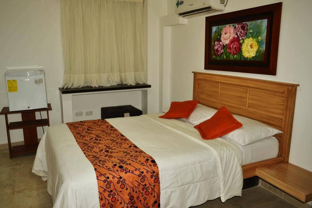 Hotel Riviera Plaza Bucaramanga Kültér fotó
