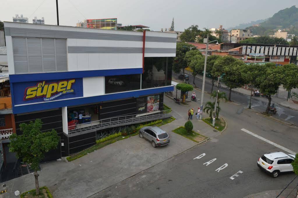 Hotel Riviera Plaza Bucaramanga Kültér fotó